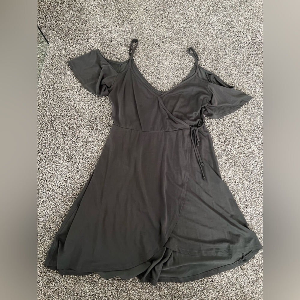 Socialite off-the-shoulder dress